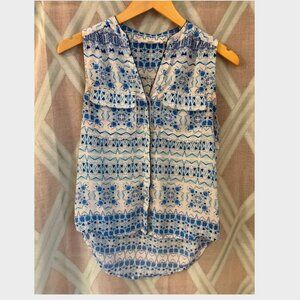 Blue and White Pattern Love Tree Sleeveless Top with Pockets